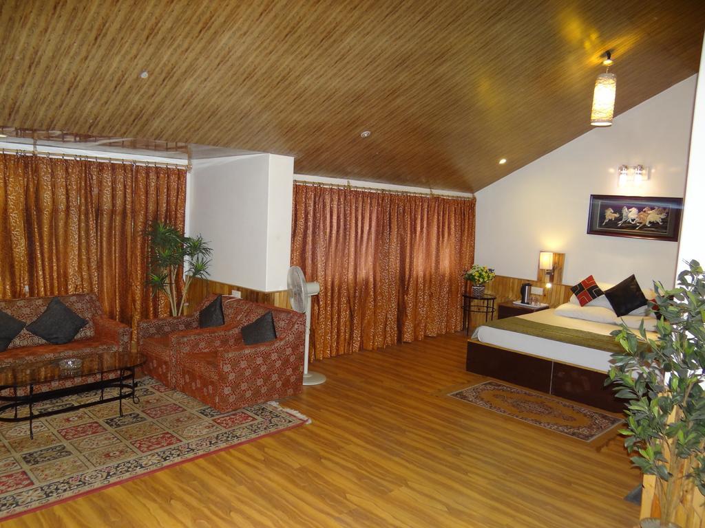 Hotel Natraj Dharamshala Room photo